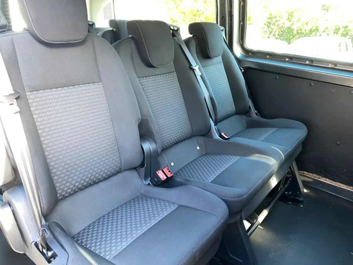 Ford Tourneo Custom Bus 320 2.0 EcoBlue 130 CP L1