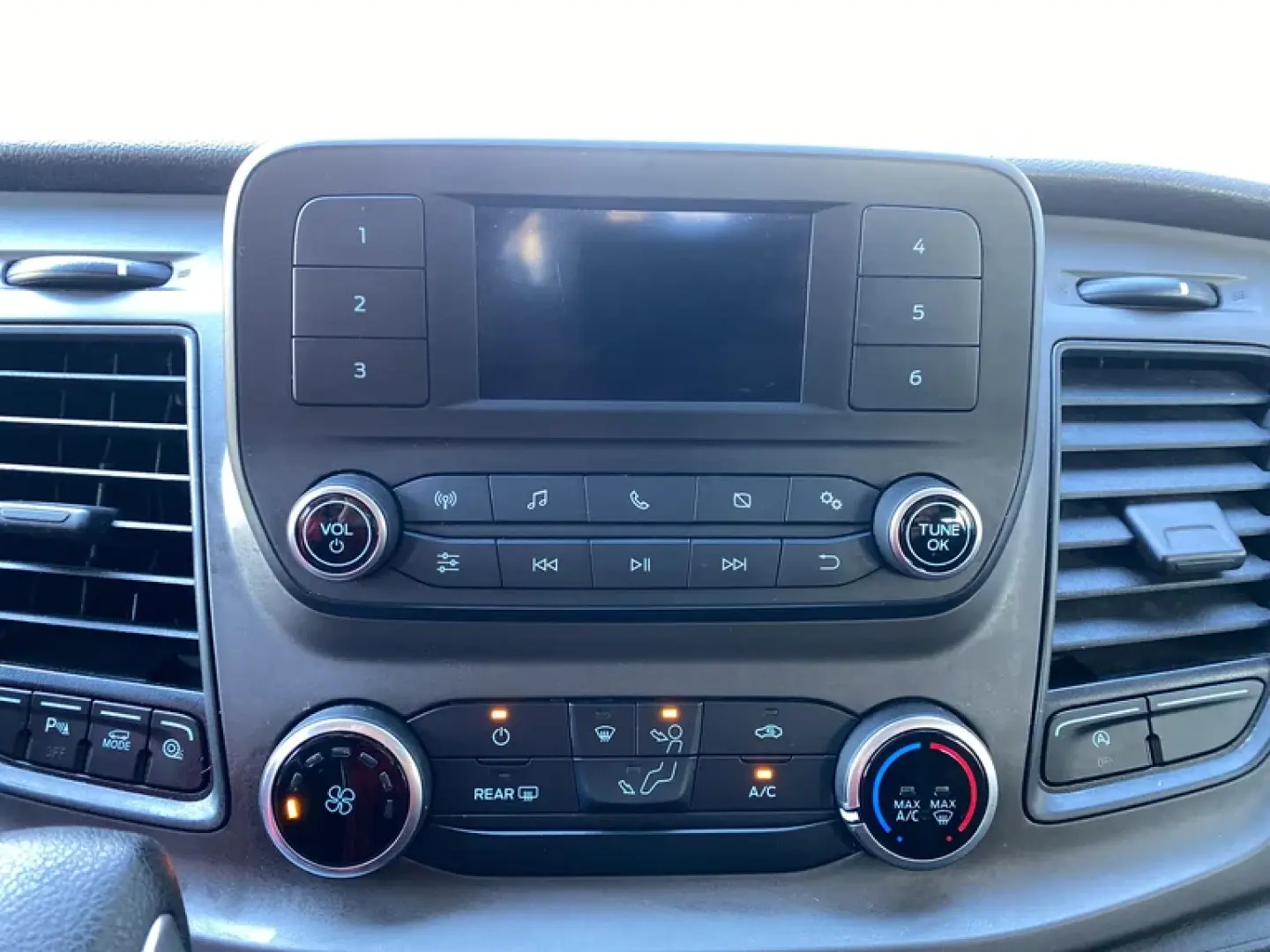 Ford Tourneo Custom Bus 320 2.0 EcoBlue 130 CP L1