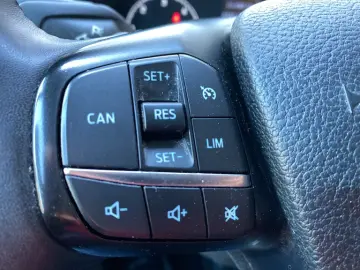 Ford Tourneo Custom Bus 320 2.0 EcoBlue 130 CP L1