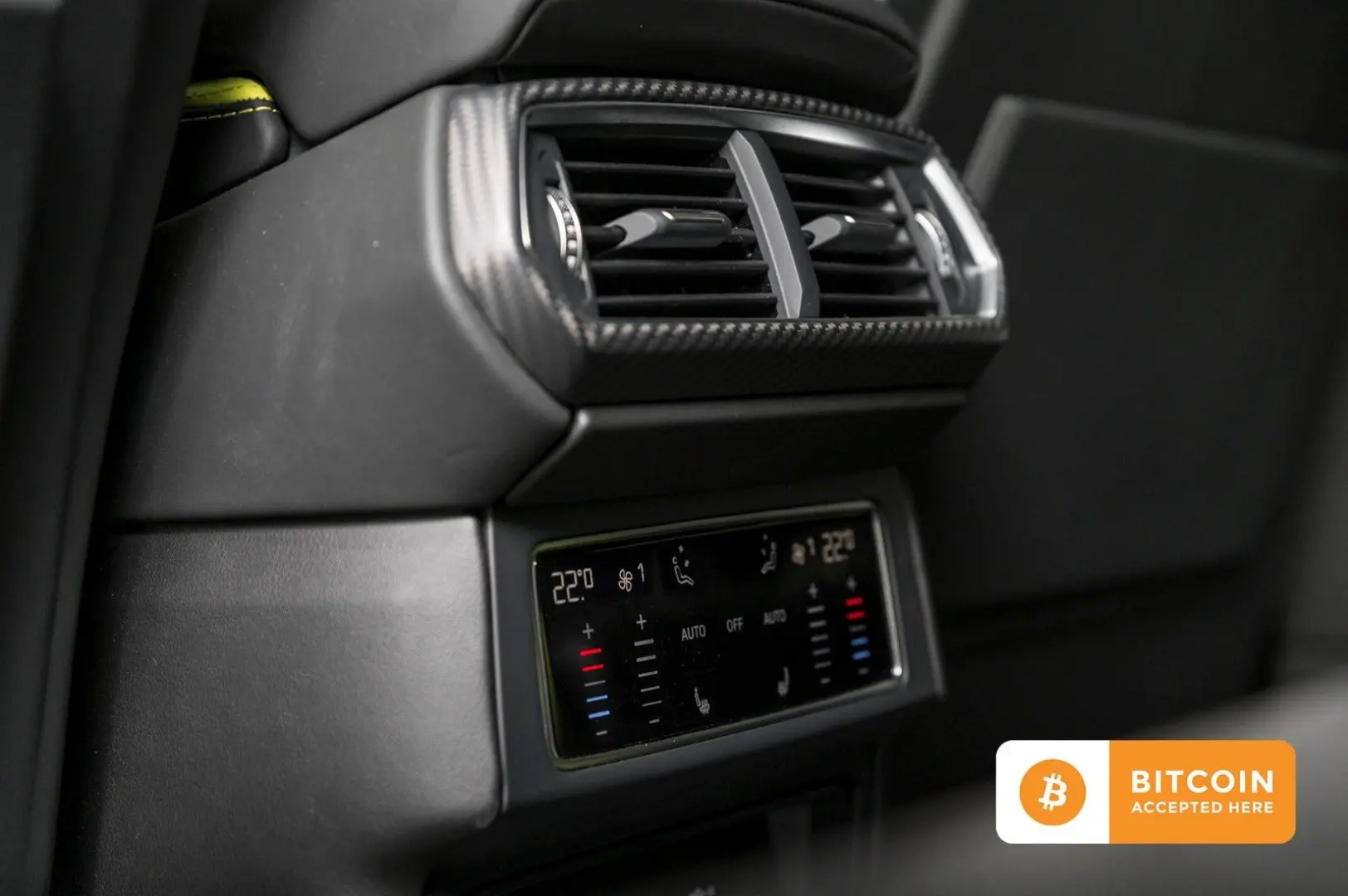 Urus Graphite Capsule Pano B&O 3D 5-seat 360