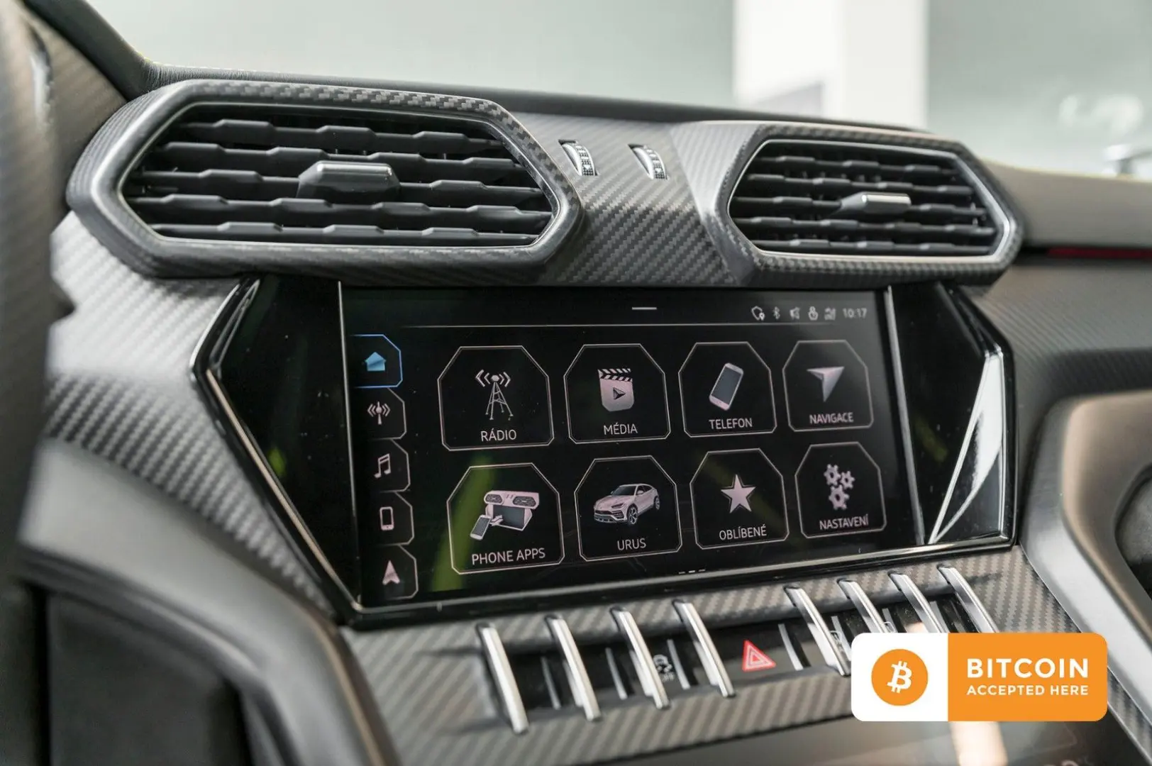 Urus Graphite Capsule Pano B&O 3D 5-seat 360