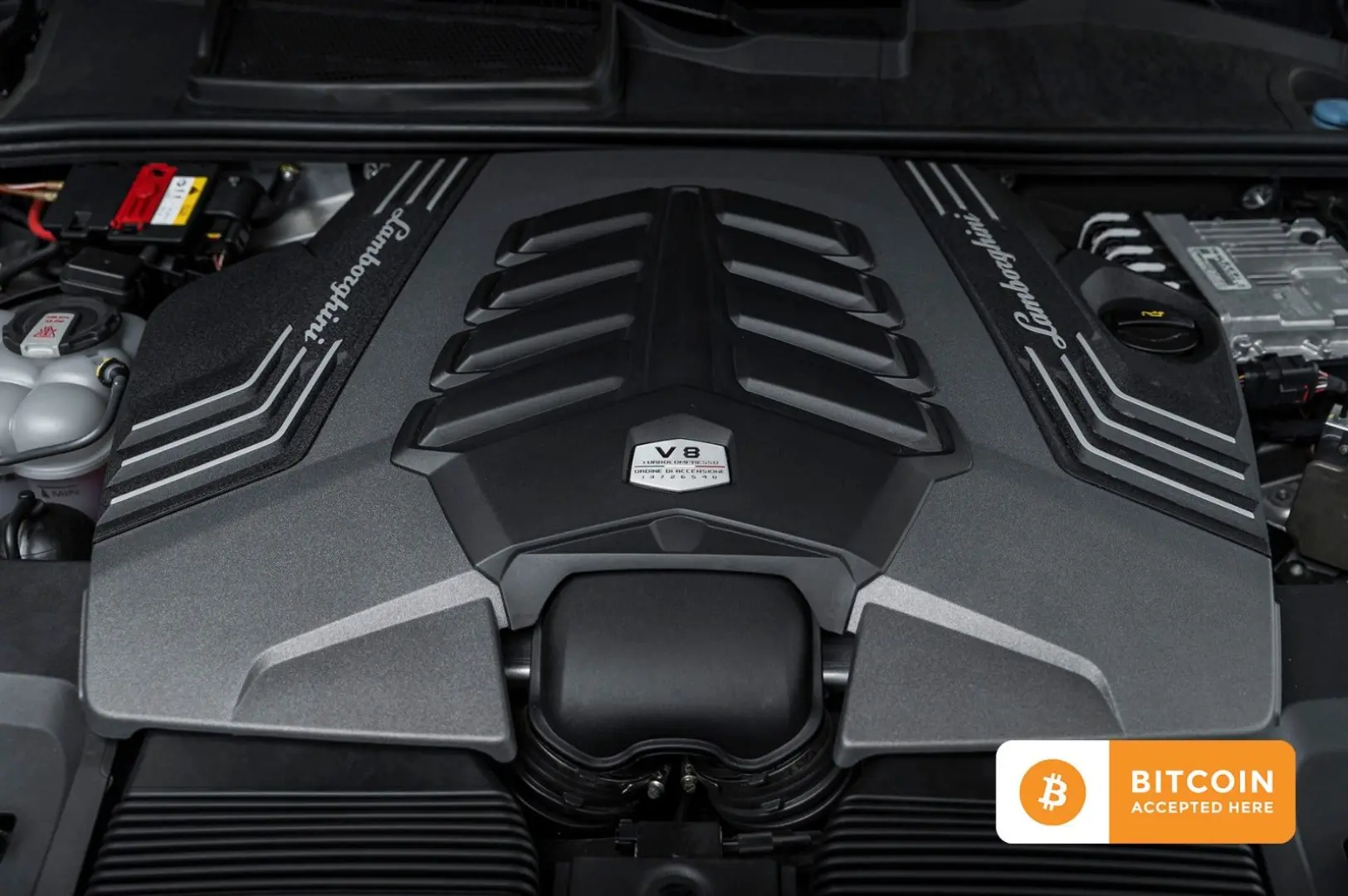 Urus Graphite Capsule Pano B&O 3D 5-seat 360