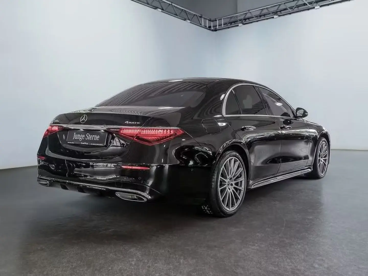 S 580 e 4M KOM BURM AMG DISTR SPUR AIRMATIC 360