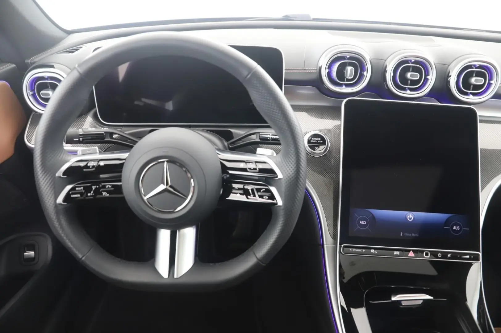 CLE 200 Coupé AMG Line 2x LED MBUX Pano WiPa 360