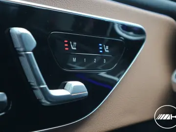 CLE 200 AMG 20  ADVAN MASSAGE STDHZG DISTR PANO