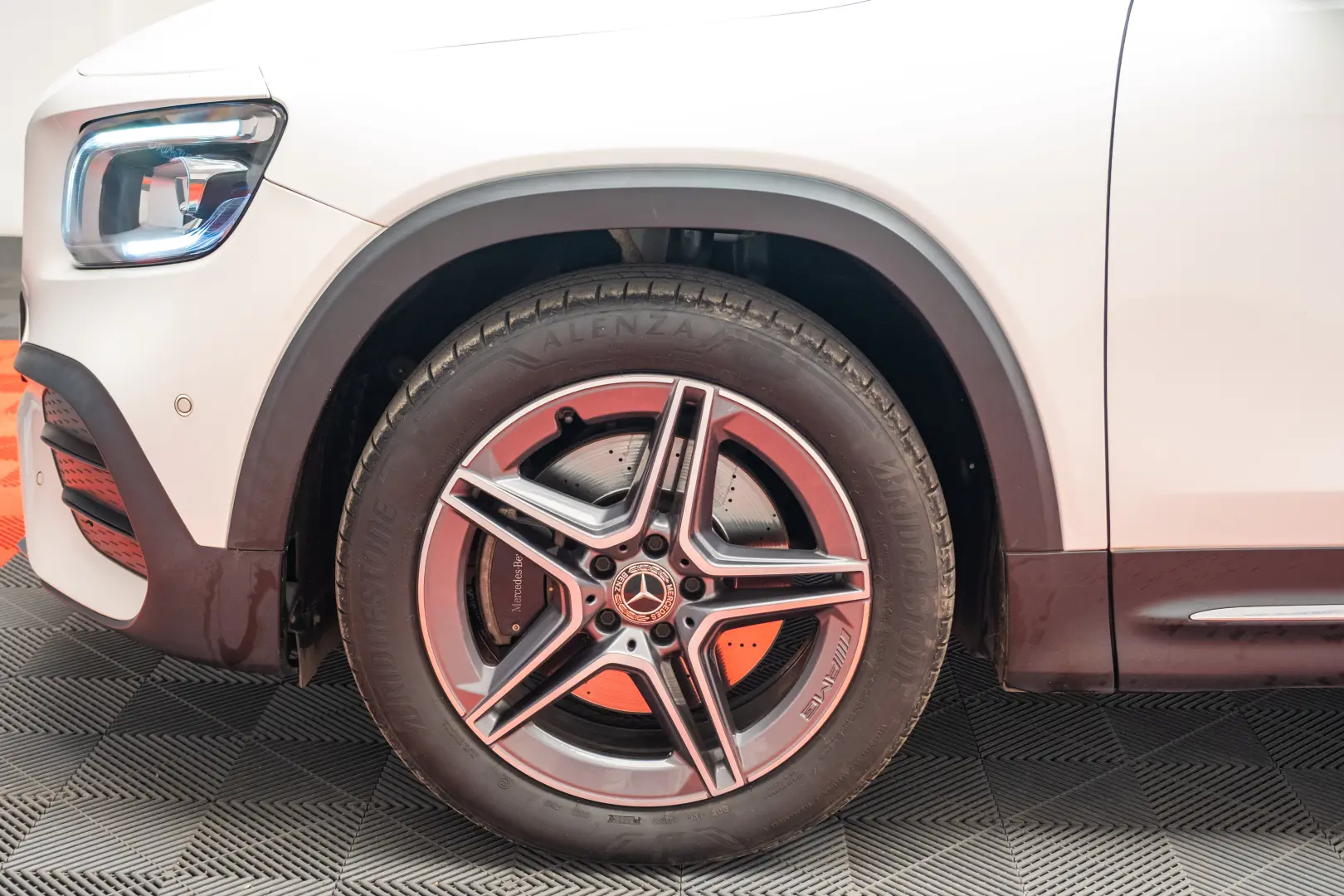 Mercedes-Benz GLB 250 AMG Line 4Matic