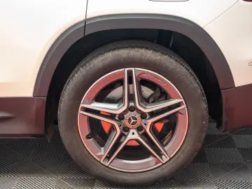 Mercedes-Benz GLB 250 AMG Line 4Matic