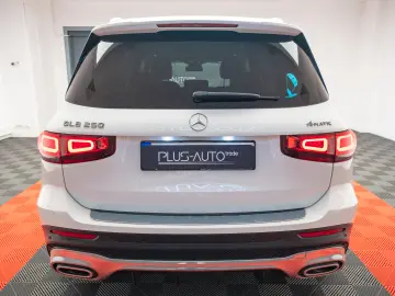 Mercedes-Benz GLB 250 AMG Line 4Matic