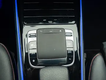 Mercedes-Benz GLB 250 AMG Line 4Matic