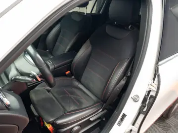 Mercedes-Benz GLB 250 AMG Line 4Matic