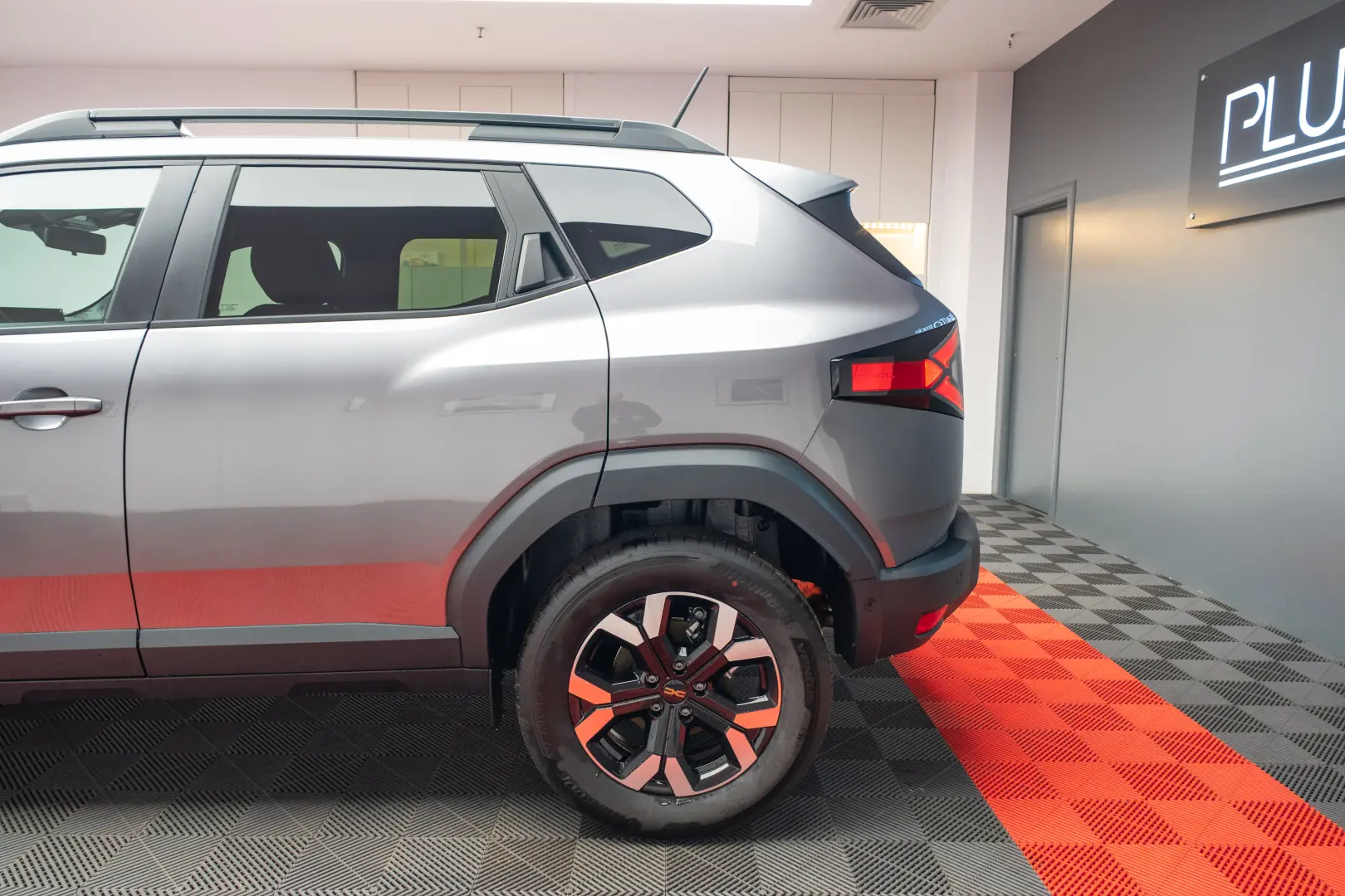 Dacia Duster - Echipare Extreme - Hybrid