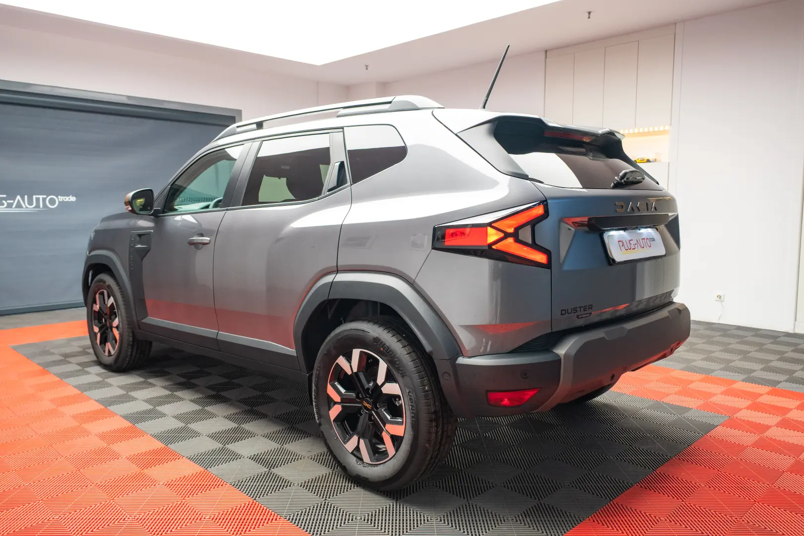 Dacia Duster - Echipare Extreme - Hybrid