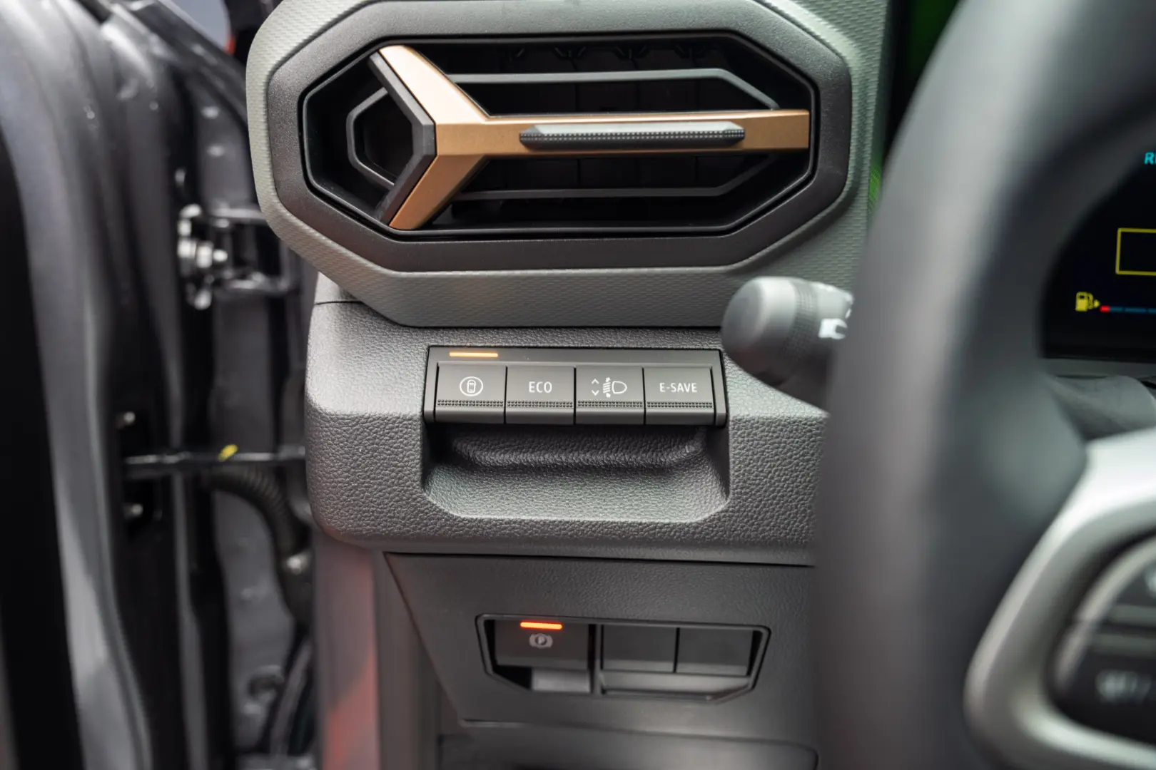 Dacia Duster - Echipare Extreme - Hybrid