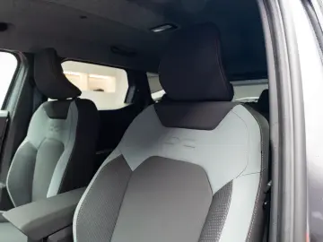 Dacia Duster - Echipare Extreme - Hybrid