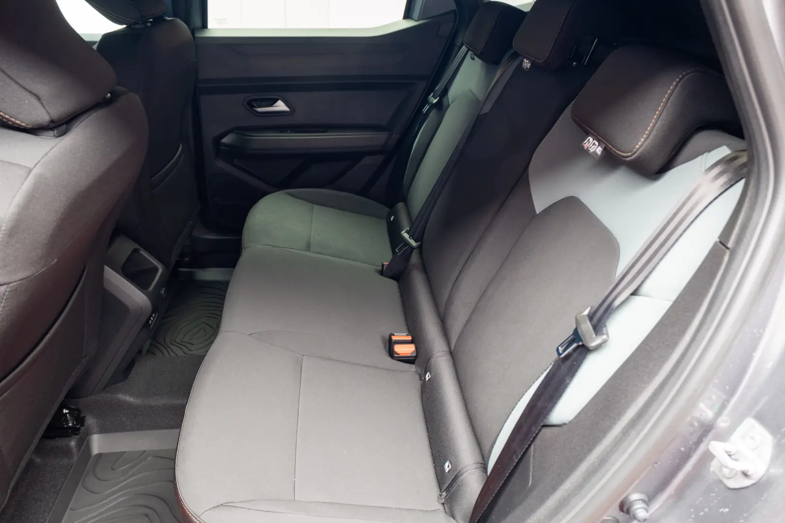 Dacia Duster - Echipare Extreme - Hybrid