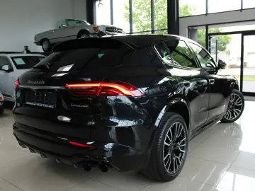 Maserati GRECALE MODENA AWD 330PS