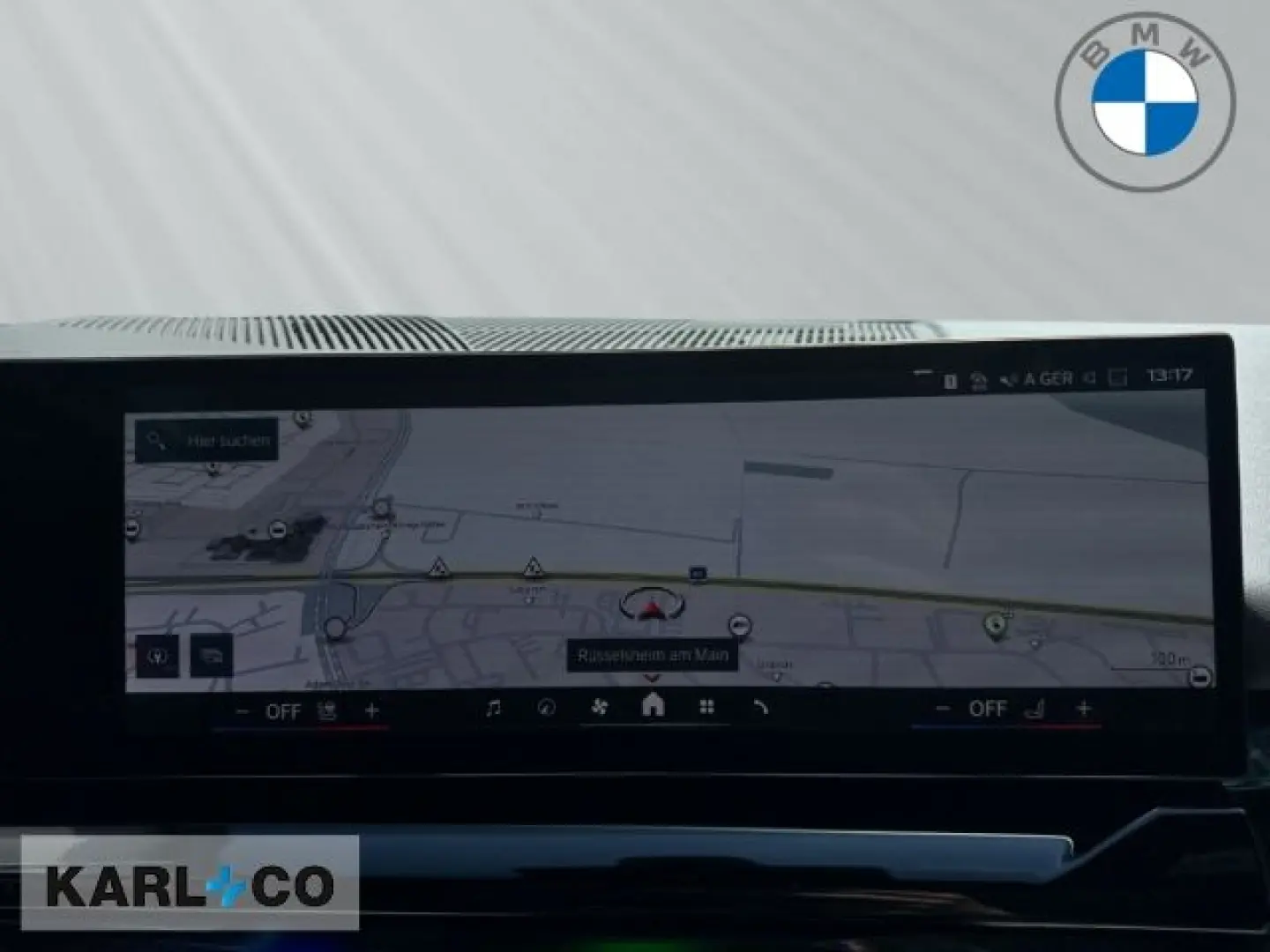 BMW M5 Limousine B&W Pano