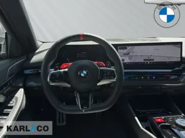 BMW M5 Limousine B&W Pano