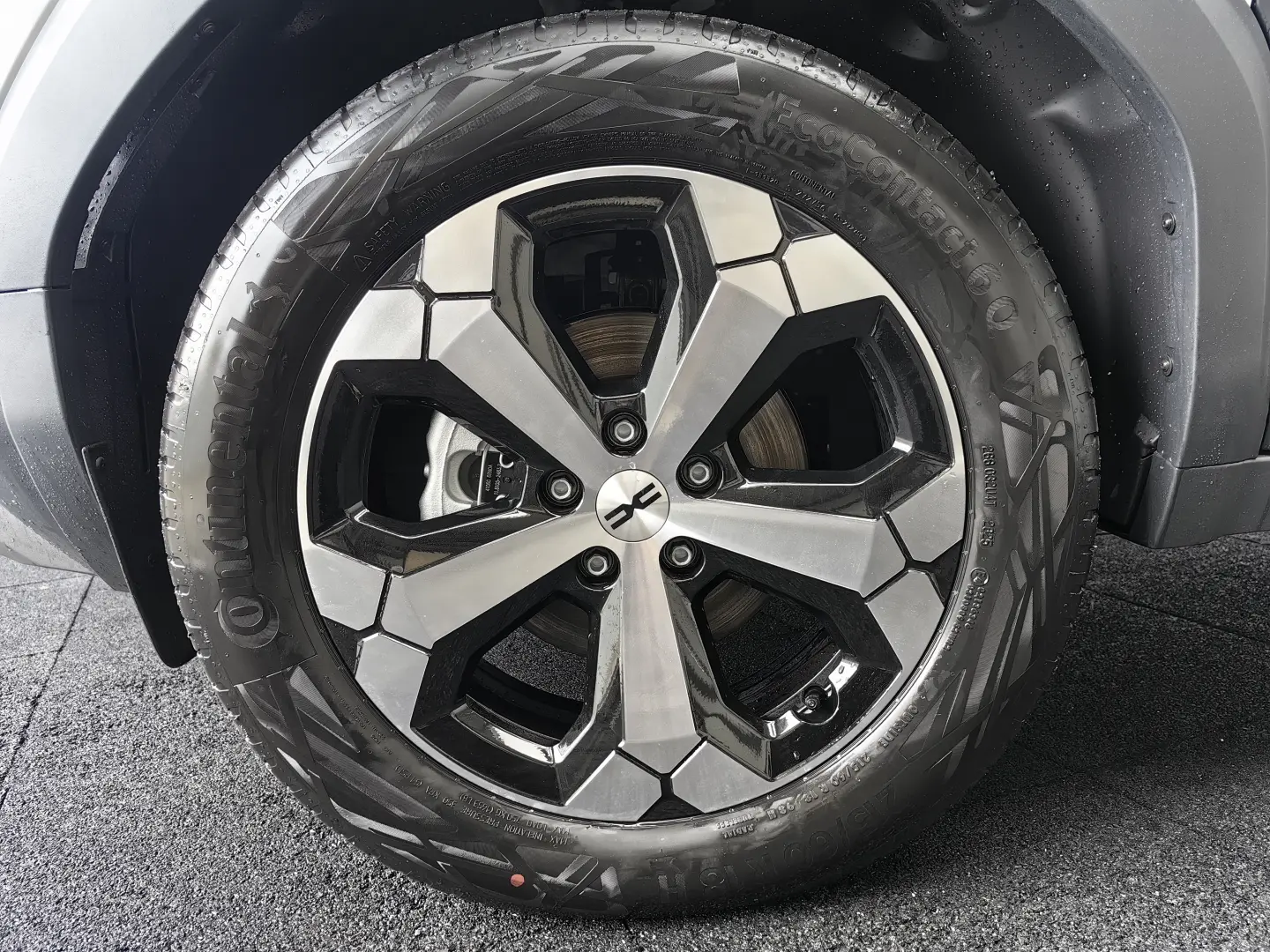 DUSTER Journey Automat hybrid 1597 cmc - 140CP