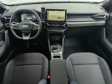DUSTER Journey Automat hybrid 1597 cmc - 140CP