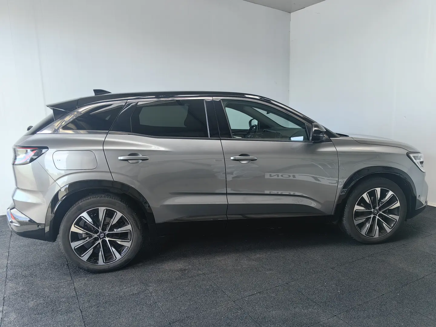 RENAULT AUSTRAL TECHNO M. HYBID 160AT