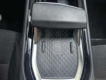 RENAULT AUSTRAL TECHNO M. HYBID 160AT