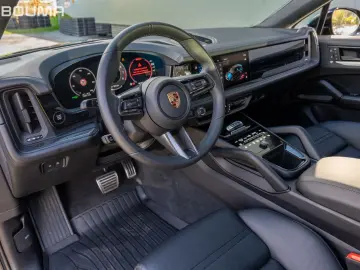 Cayenne Coupe GTS BLACK EDITION FULL