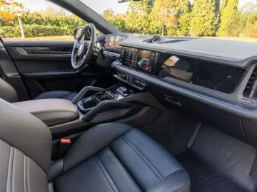 Cayenne Coupe GTS BLACK EDITION FULL