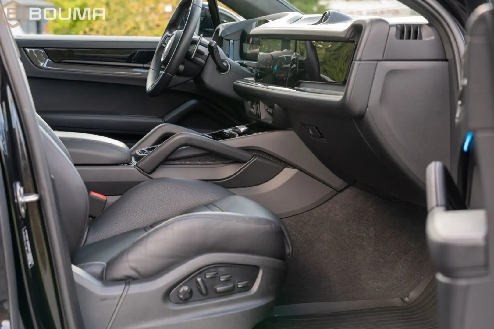 Cayenne Coupe GTS BLACK EDITION FULL