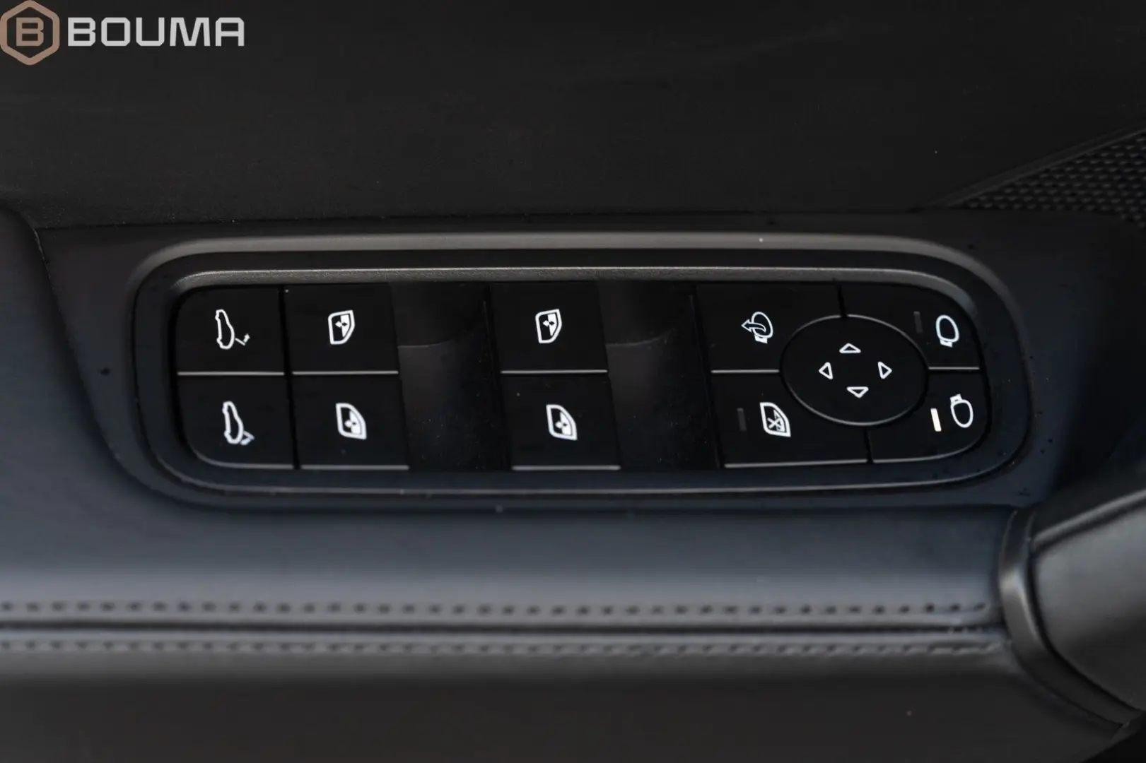 Cayenne Coupe GTS BLACK EDITION FULL