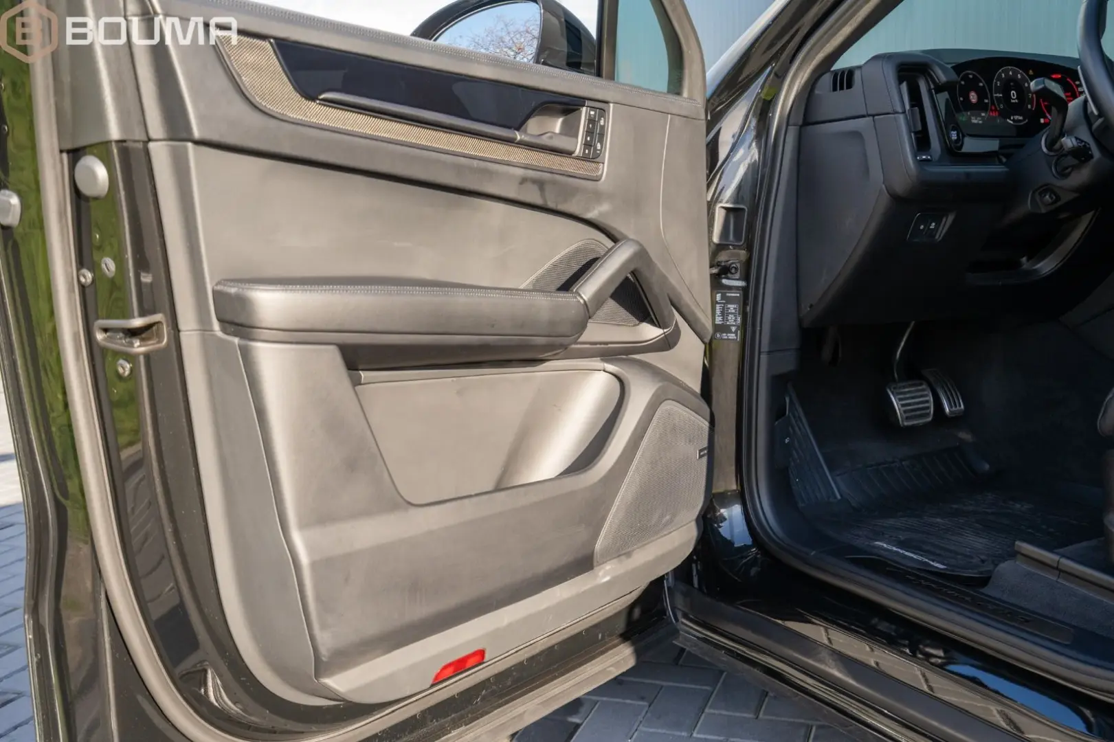 Cayenne Coupe GTS BLACK EDITION FULL