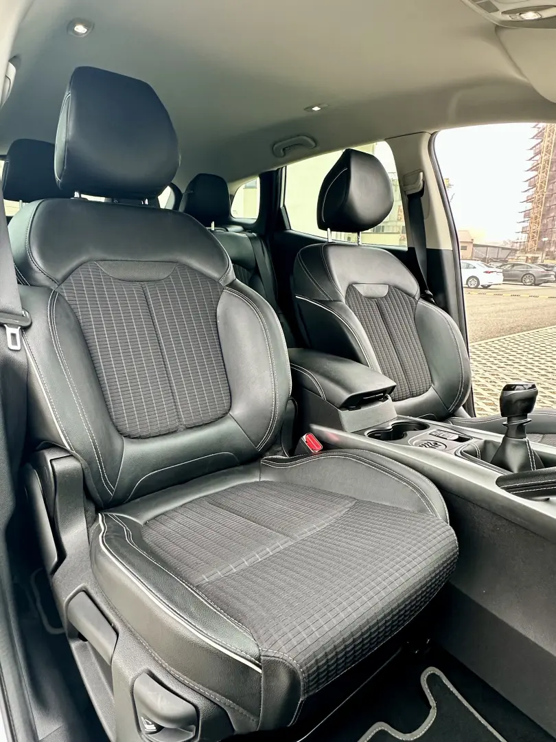 Renault Kadjar BOSE  140.000 km  senzori 360  garantie  rate