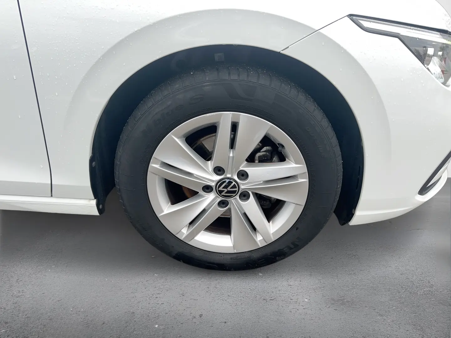 VW Golf Noul Golf Life 1.5 eTSI ACT DSG mild hyb