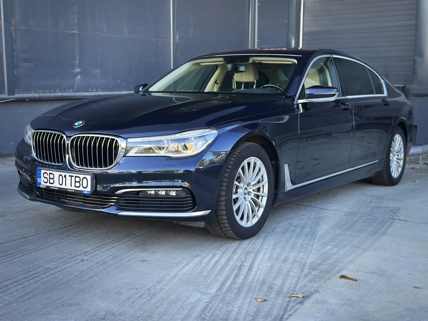 BMW 730