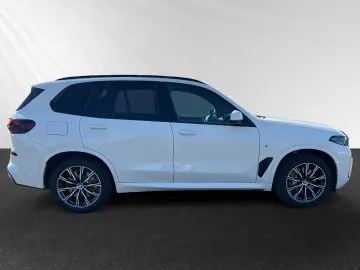 X5 xDrive50e  M Sport AHK