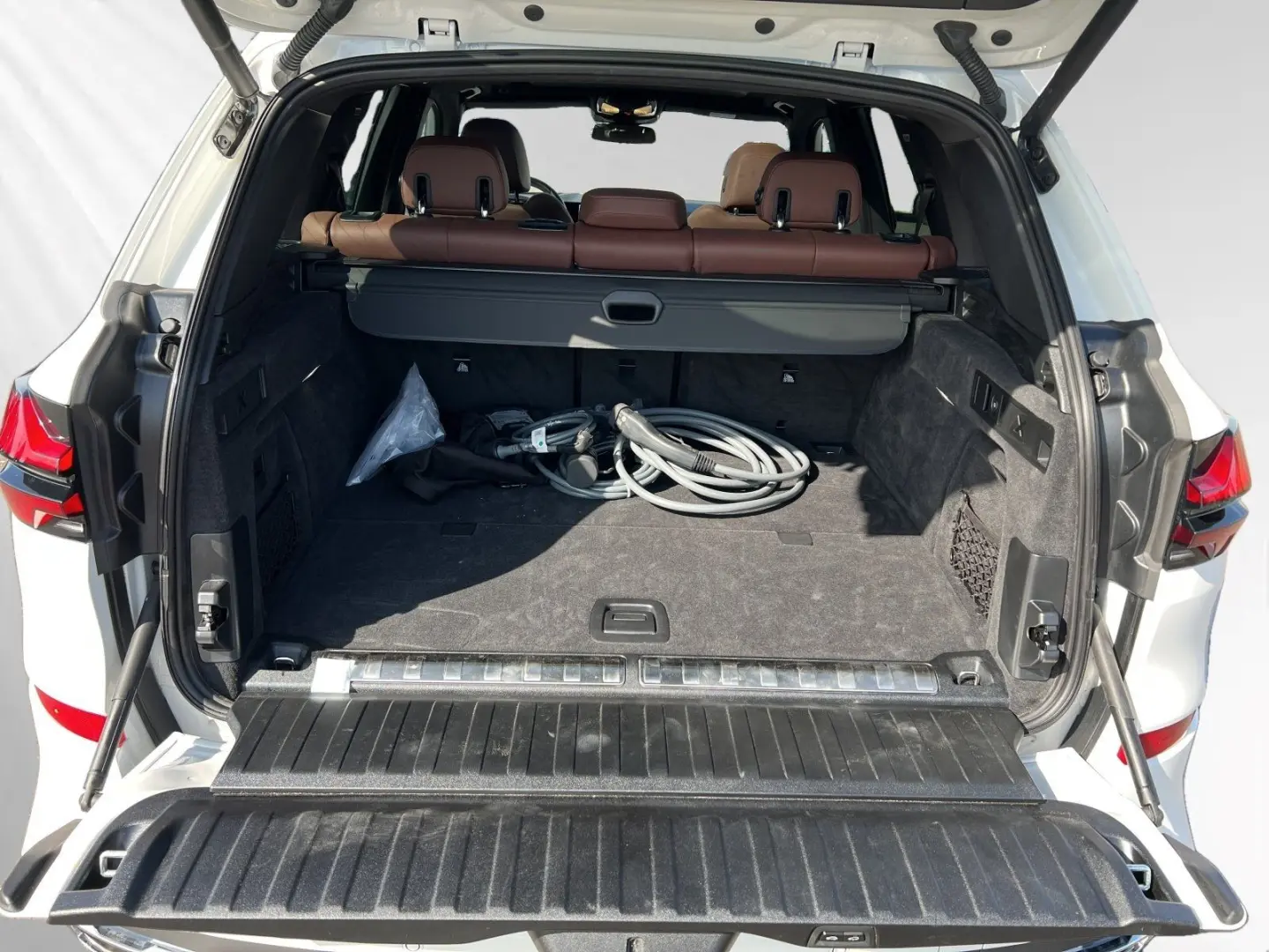 X5 xDrive50e  M Sport AHK