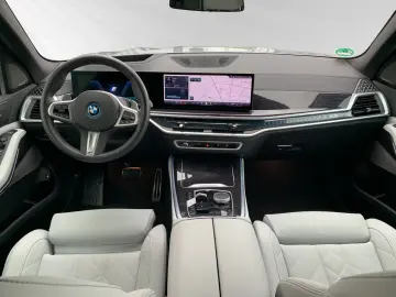X5 xDrive50e M Sport AHK Pano Harman Kardon