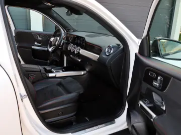 Milanne Auto Trade - TVA Inclus - Fara Daune - Istoric