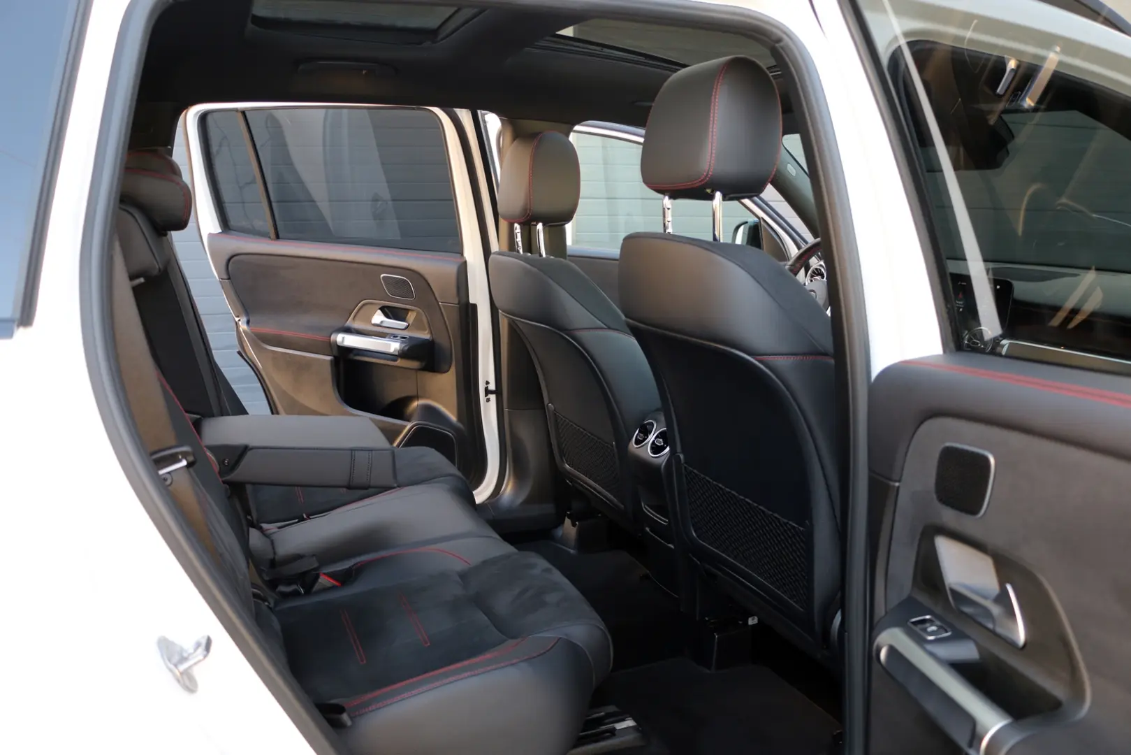 Milanne Auto Trade - TVA Inclus - Fara Daune - Istoric