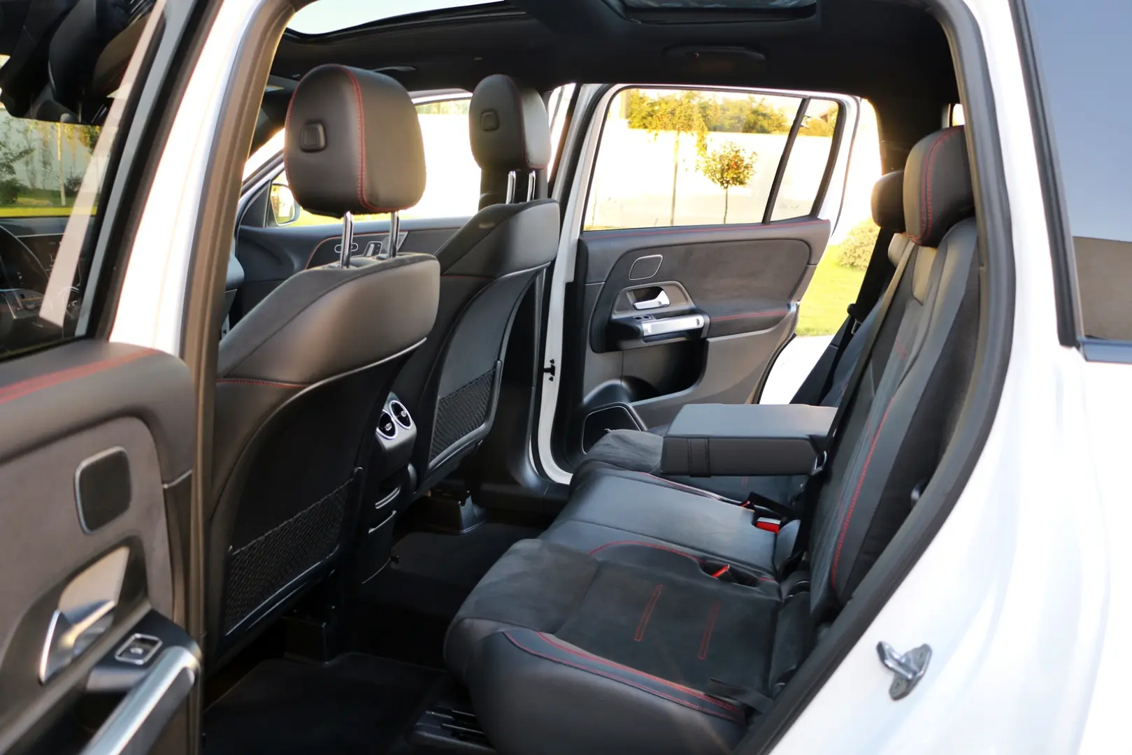 Milanne Auto Trade - TVA Inclus - Fara Daune - Istoric