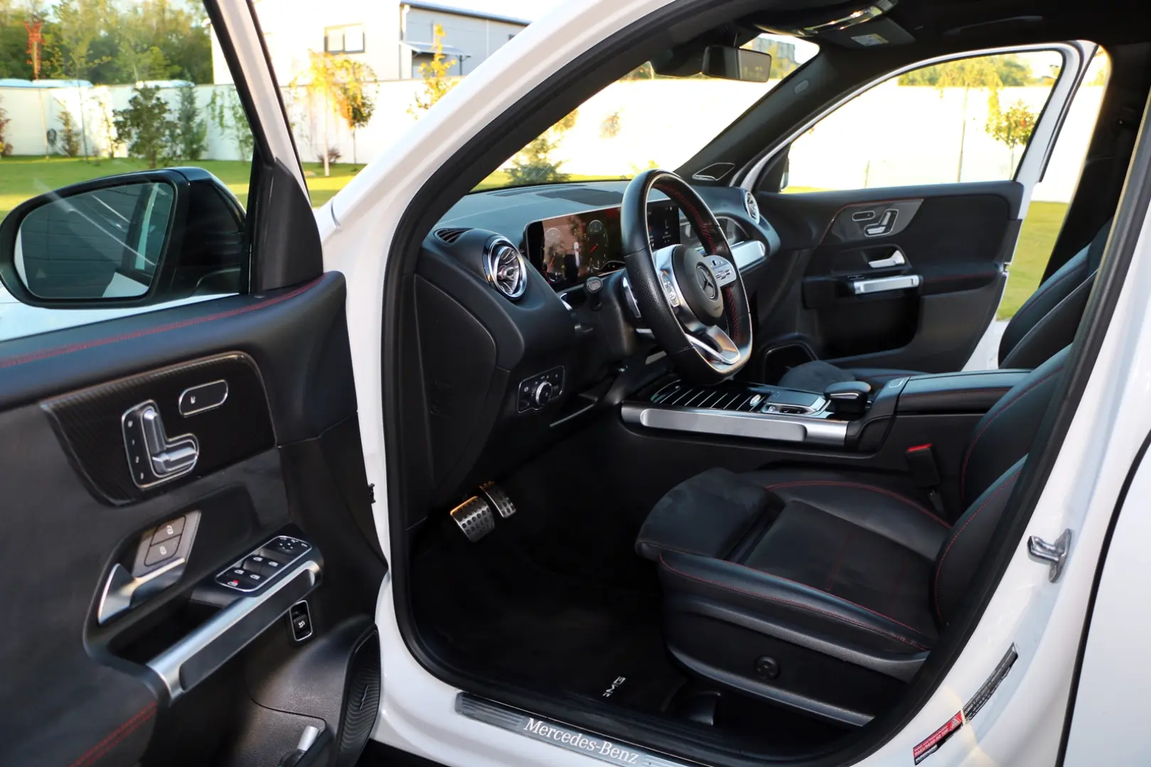 Milanne Auto Trade - TVA Inclus - Fara Daune - Istoric