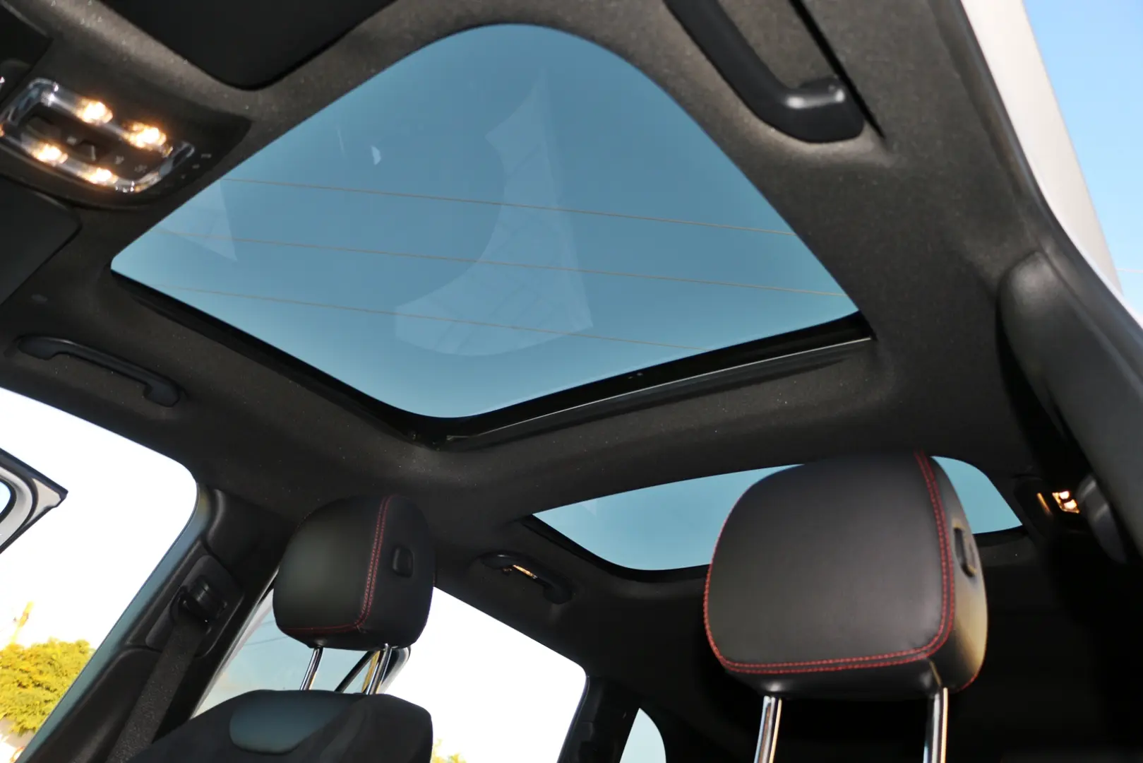 Milanne Auto Trade - TVA Inclus - Fara Daune - Istoric