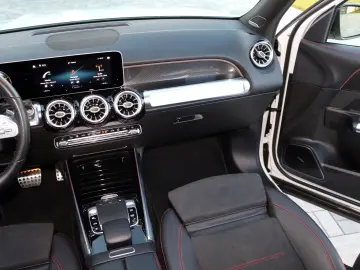 Milanne Auto Trade - TVA Inclus - Fara Daune - Istoric