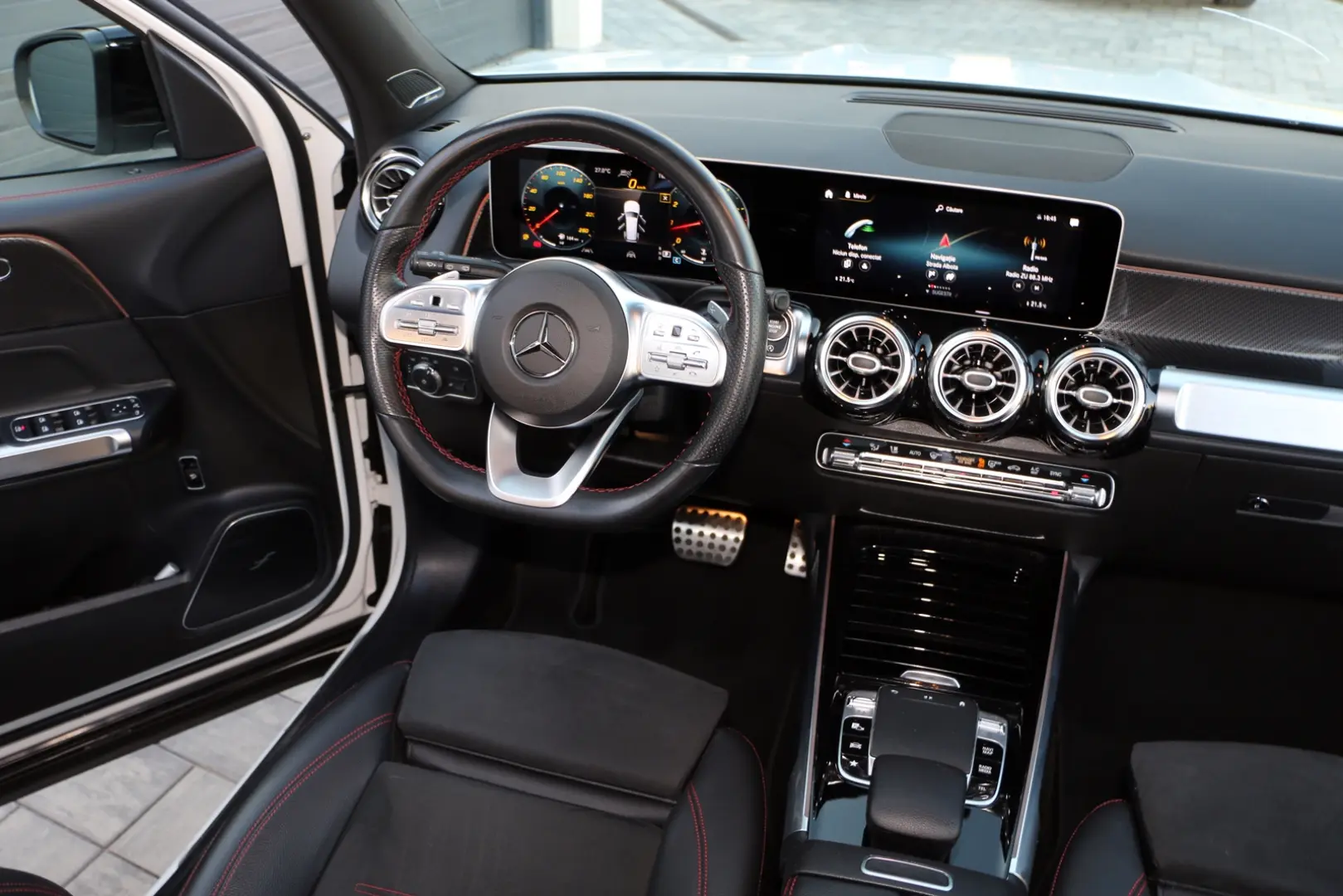 Milanne Auto Trade - TVA Inclus - Fara Daune - Istoric