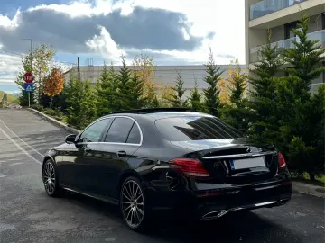 Mercedes-Benz E 220