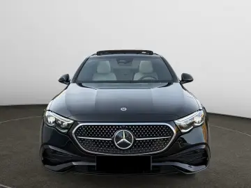 Mercedes-Benz E 300 de AMG Night Pano Distro