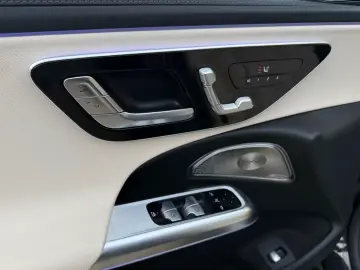 Mercedes-Benz E 300 de AMG Night Pano Distro