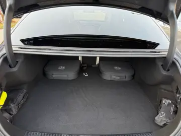 Mercedes-Benz E 300 de AMG Night Pano Distro