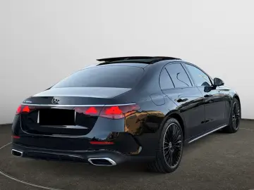Mercedes-Benz E 300 de AMG Night Pano Distro