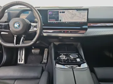 550 e xDrive M Sport Pro DAP PAP Travel Paket